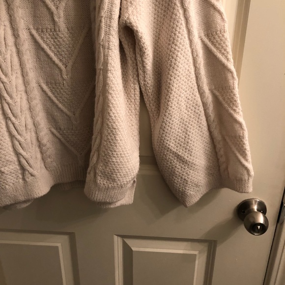 Wide sleeve cable knit sweater (F&F) - Picture 3 of 7